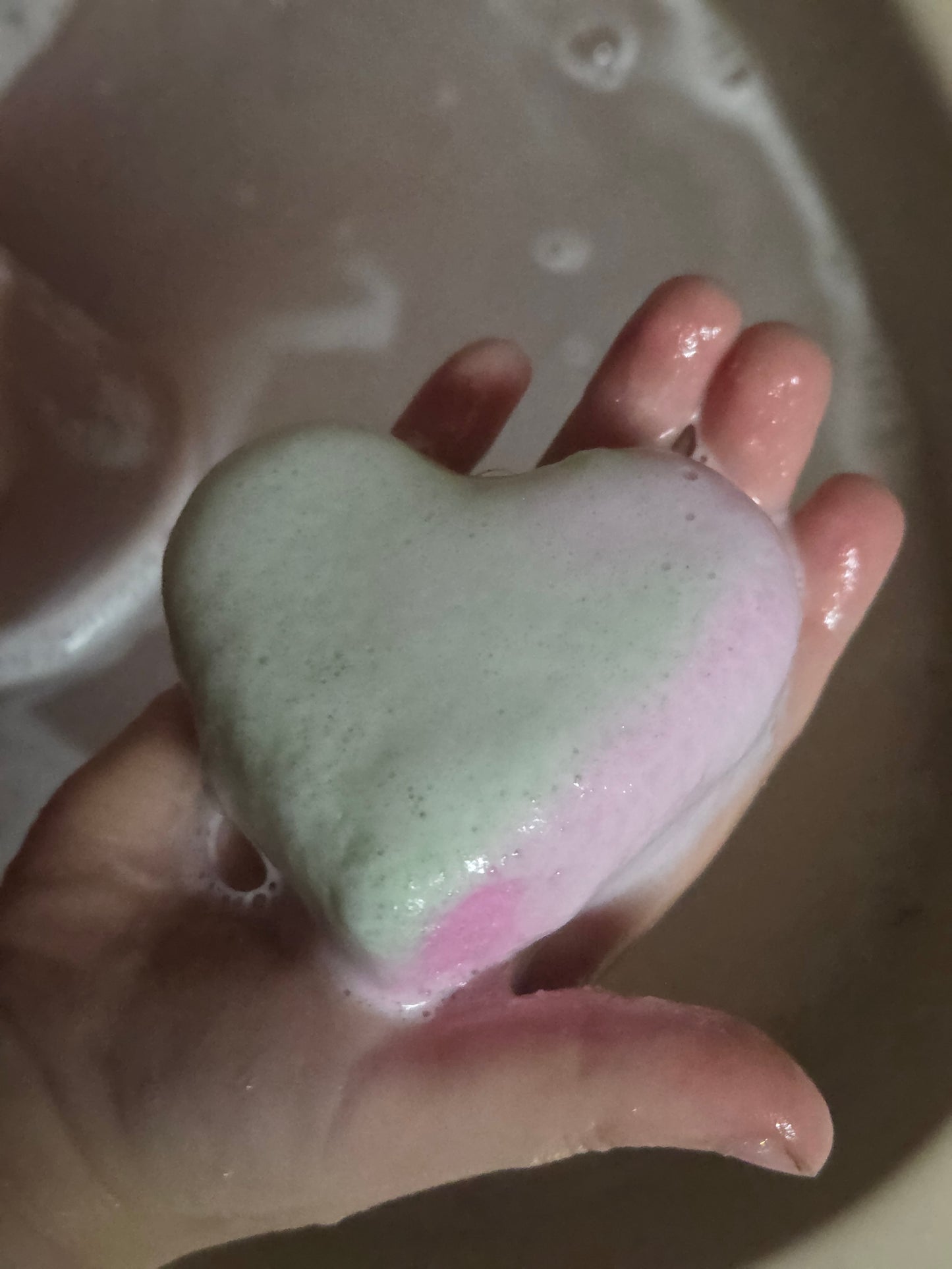 Alpaka Badebombe in Herzform - Jetzt entspannen!